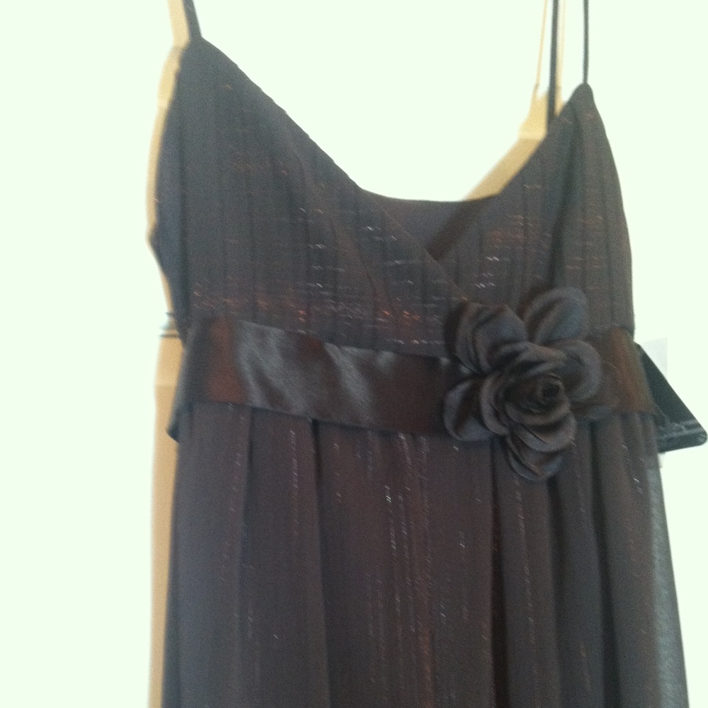 Gorgeous Flowy Formal Prom Dress  NWT - Sz. S